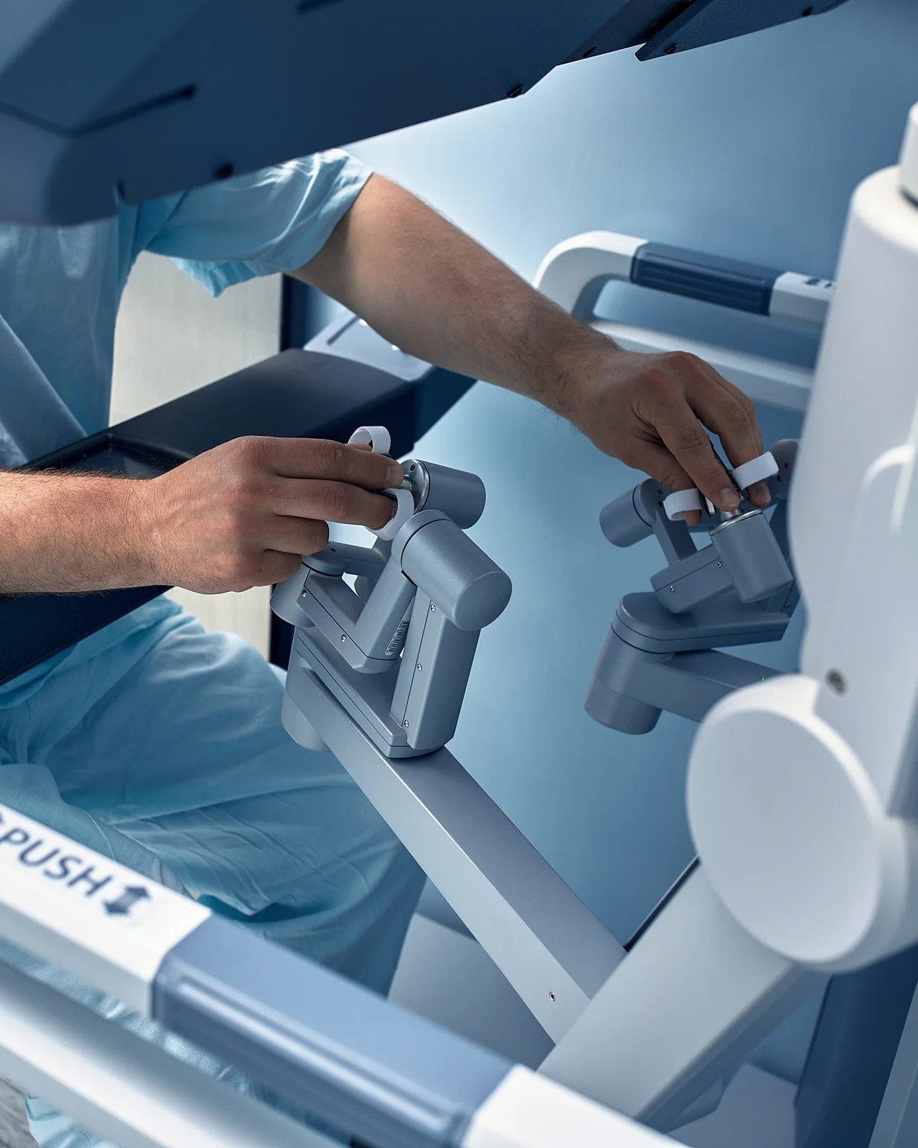Precision, control, and faster recovery, the future of gynaecological surgery.