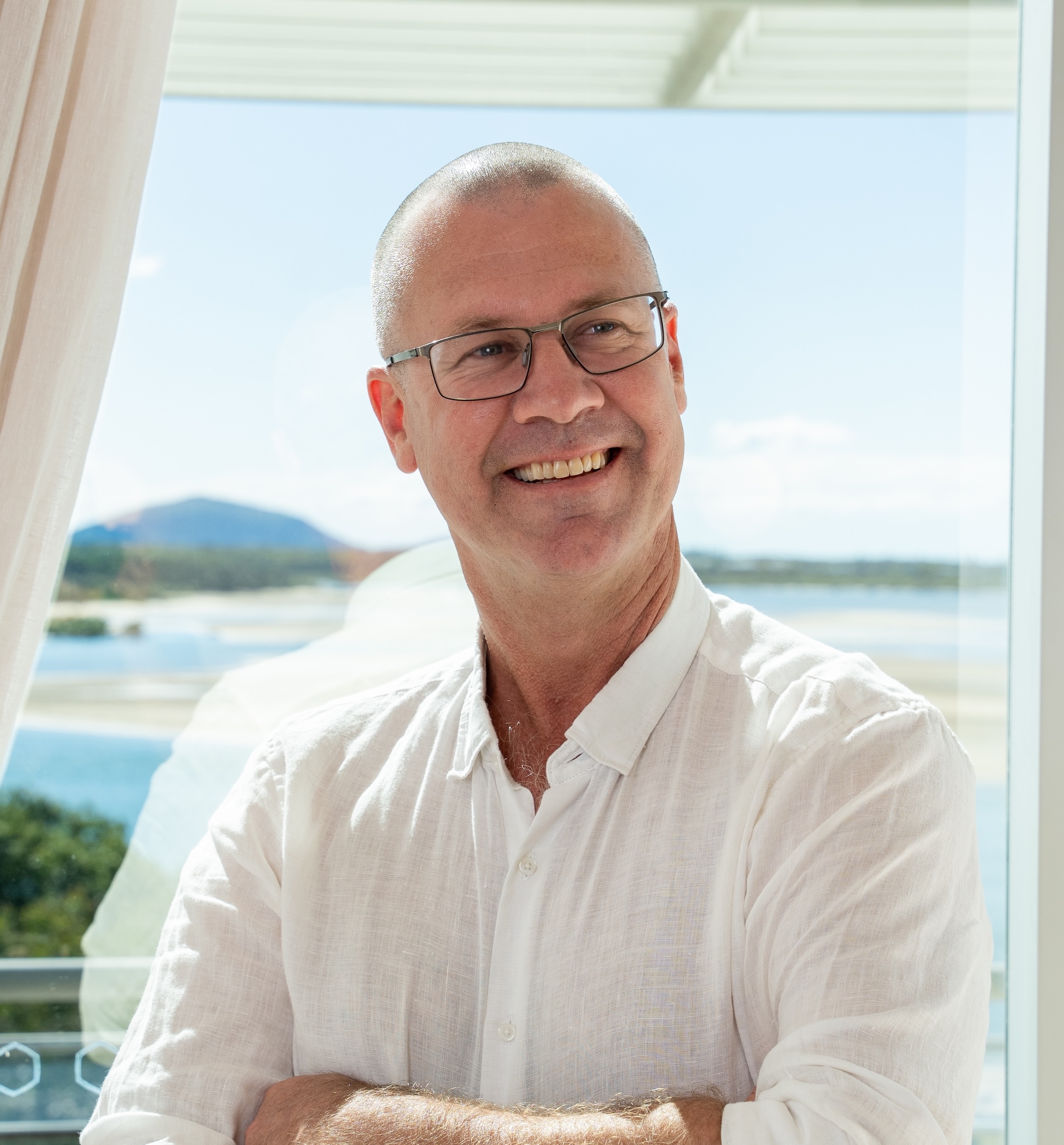 Rob provides personalised care across pregnancy and gynaecology, with particular interests in robotic surgery, obstetrics and pelvic organ prolapse. He combines broad medical experience with a calm, approachable manner, taking time to explain your options and understand what matters to you.
